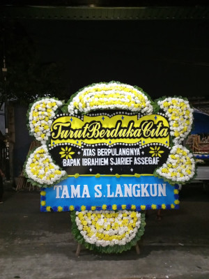 Papan Bunga Duka di Betcbamu