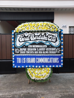 Papan Bunga Duka di Betcbamu